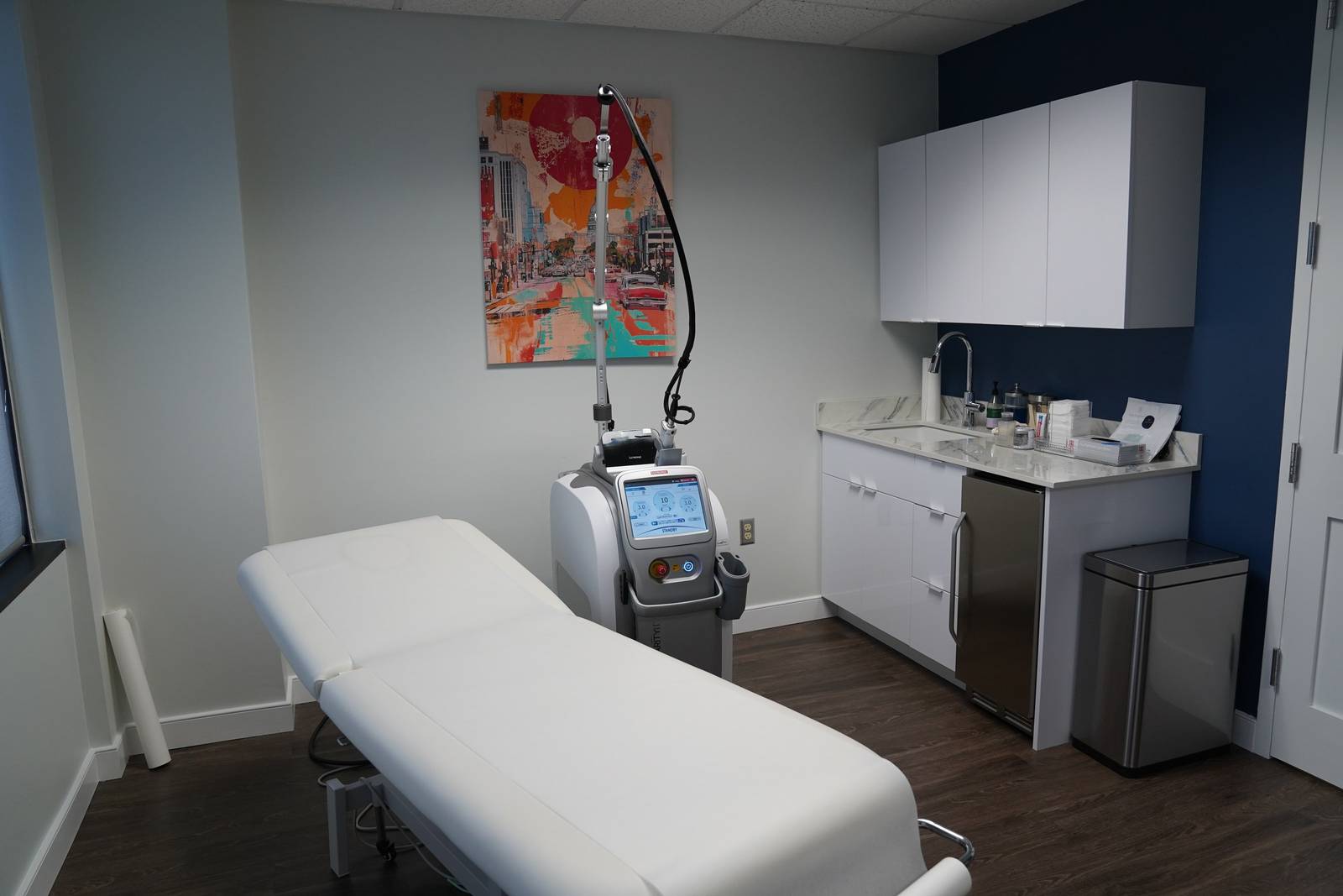 A treatment room at Virginia Laser Specialists with the Lutronic Clarity II laser